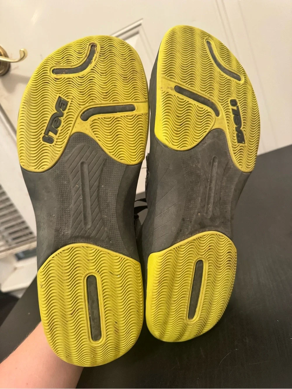 Teva men’s barracuda